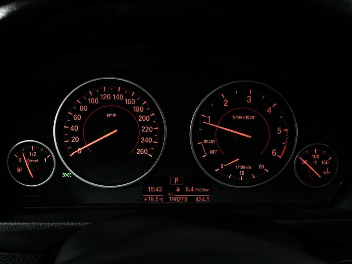 Б/У БМВ 3 серии 2015 года. Фото: #11