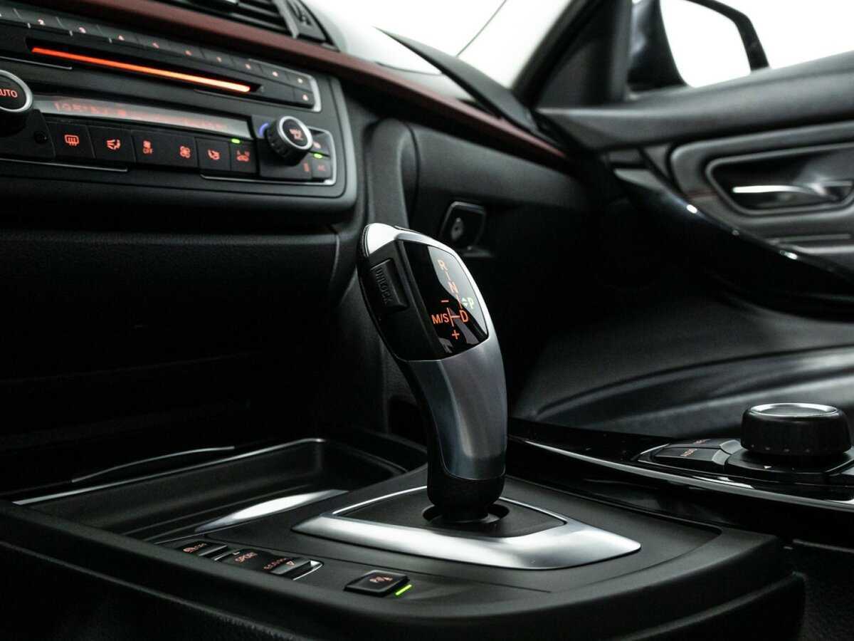 Б/У БМВ 3 серии 2015 года. Фото: #17