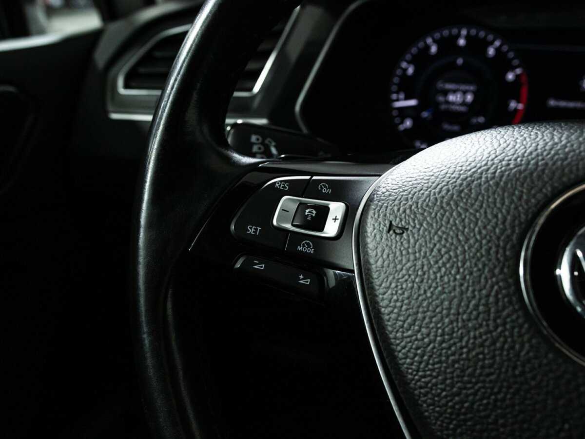 Б/У Фольксваген Тигуан 2017 года. Фото: #18