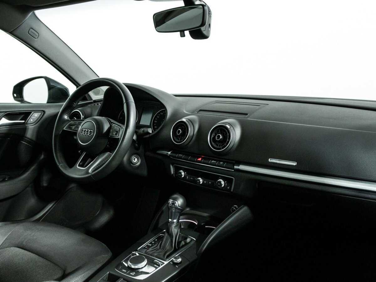 Б/У Ауди А3 2018 года. Фото: #8