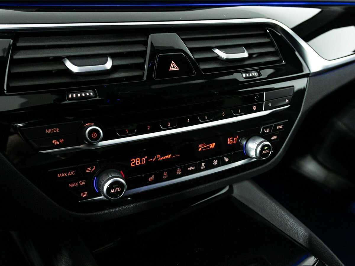 Б/У БМВ 5 серии 2017 года. Фото: #18