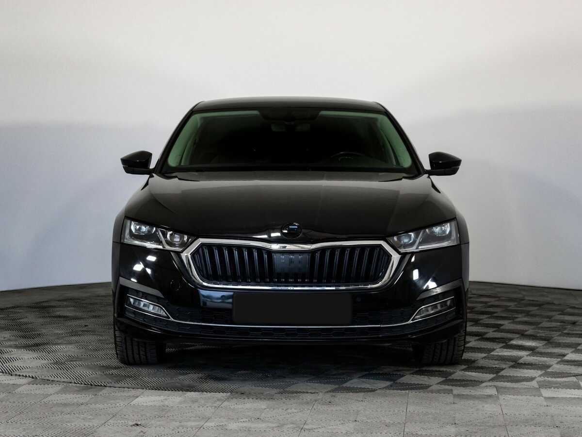 Б/У Шкода Октавия 2021 года. Фото: #1