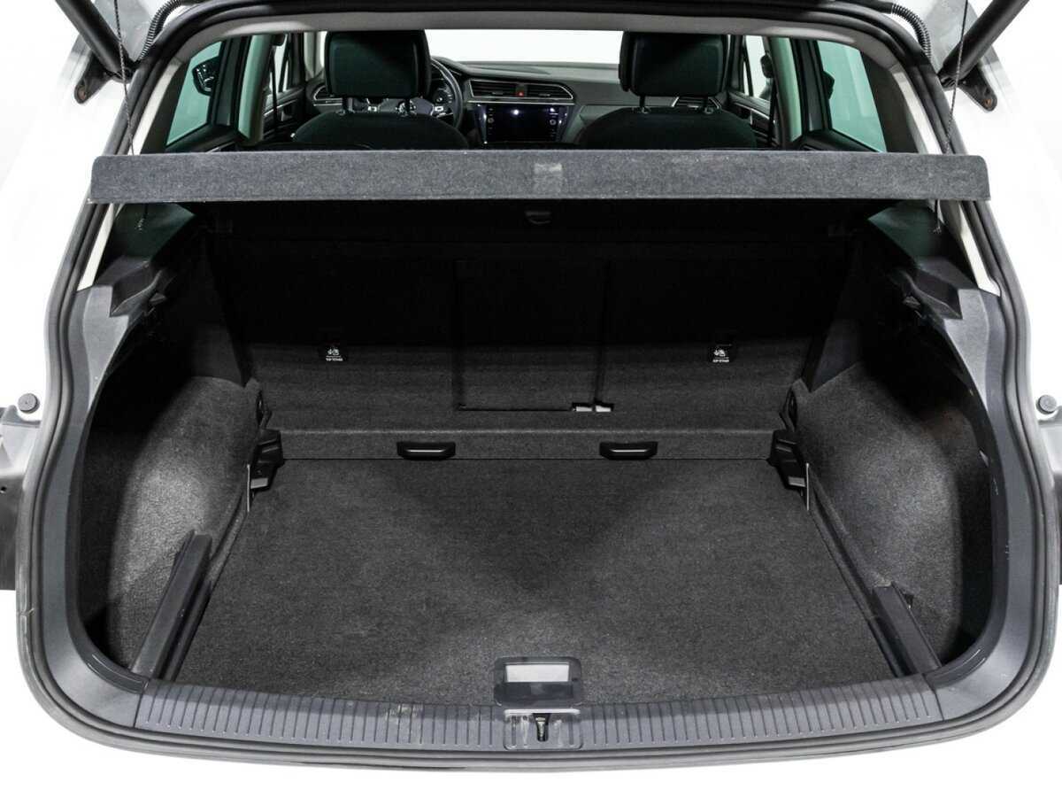 Б/У Фольксваген Тигуан 2018 года. Фото: #14