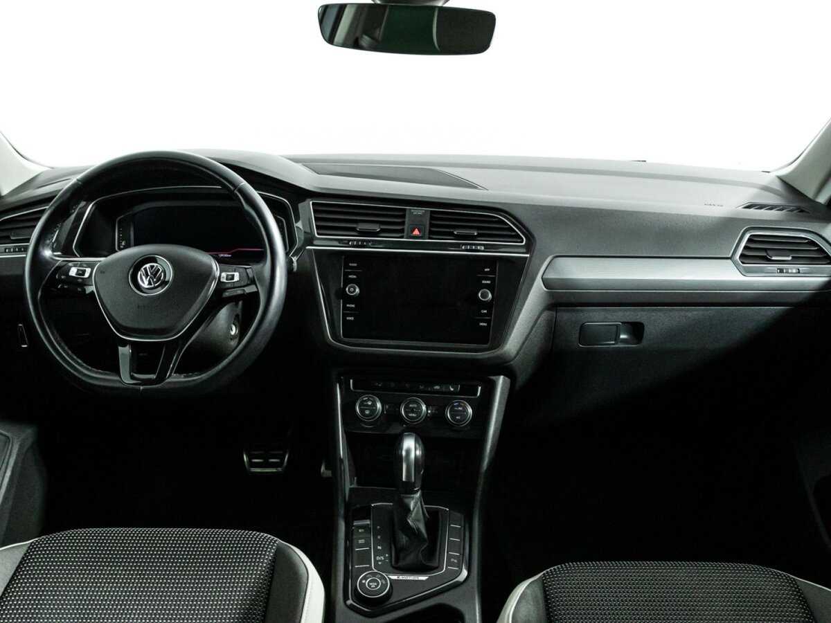 Б/У Фольксваген Тигуан 2019 года. Фото: #12