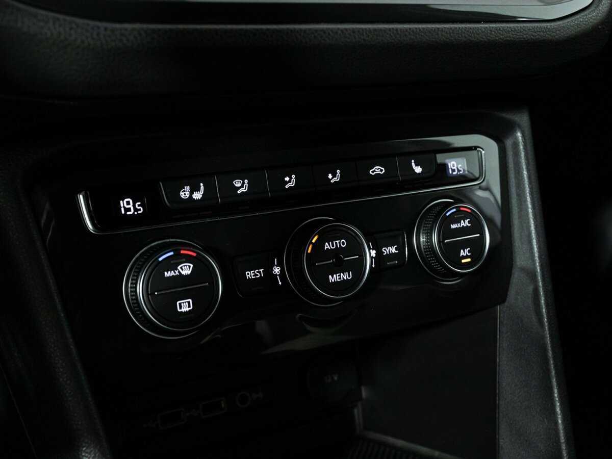 Б/У Фольксваген Тигуан 2019 года. Фото: #18