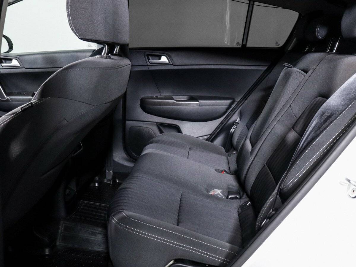 Б/У Киа Спортейдж 2018 года. Фото: #9