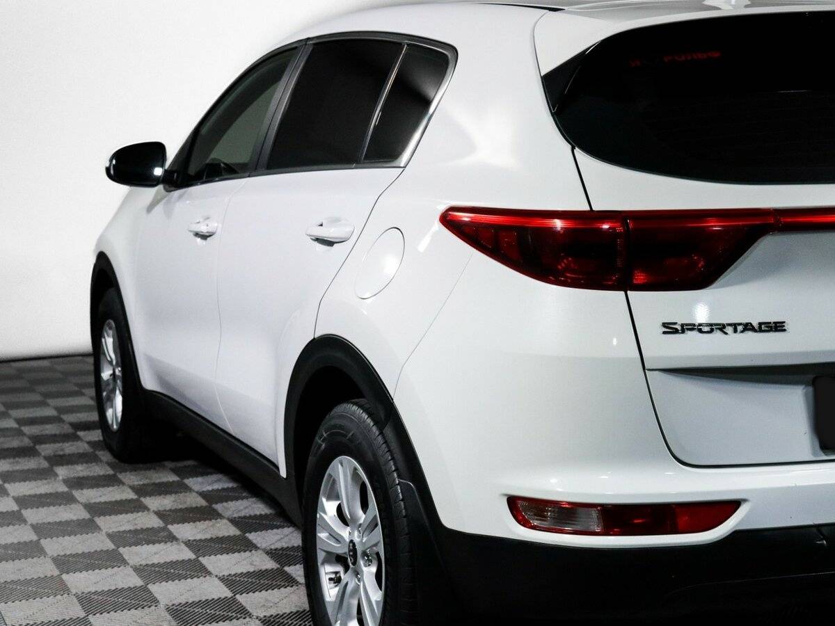 Б/У Киа Спортейдж 2018 года. Фото: #17