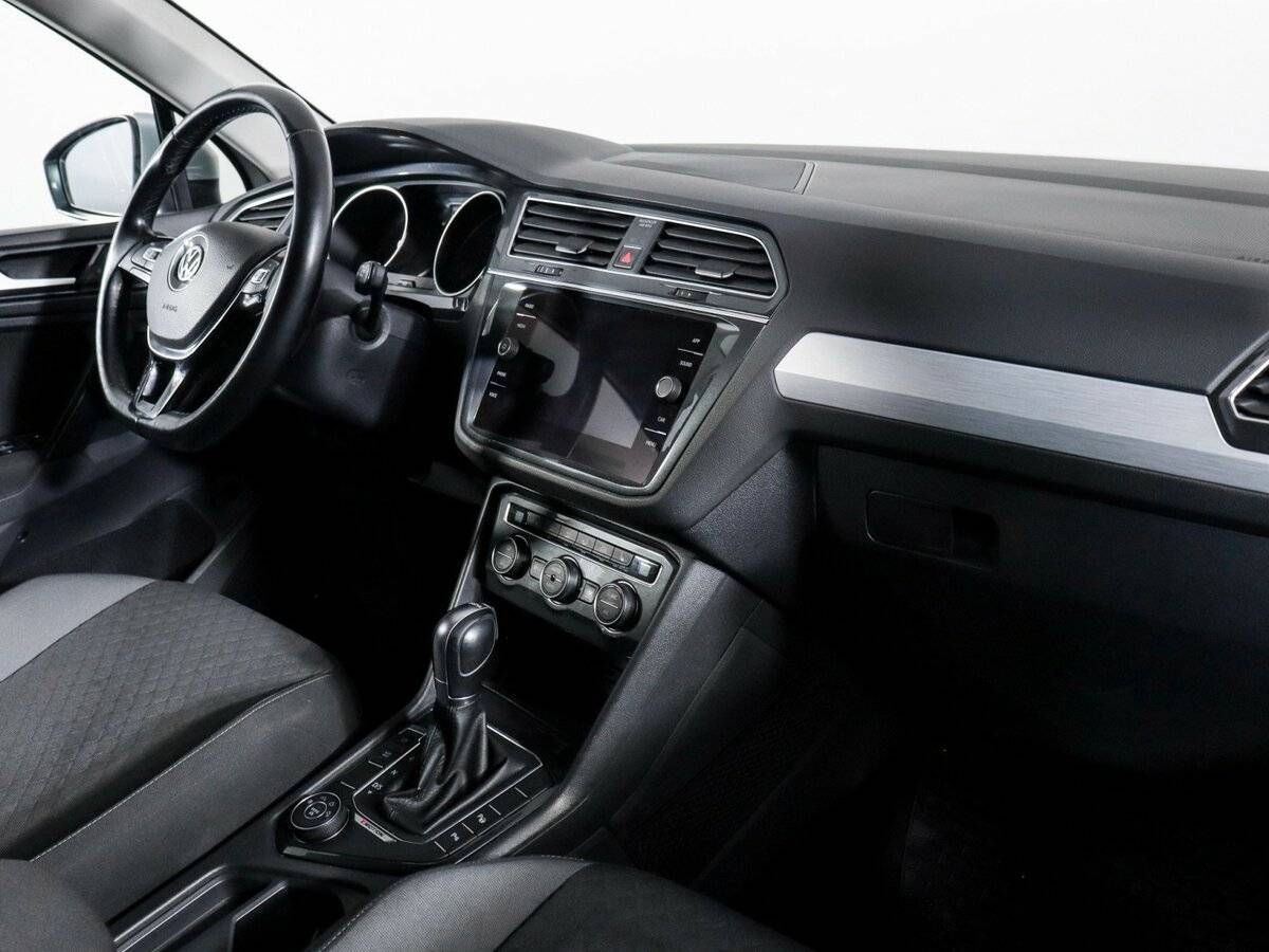 Б/У Фольксваген Тигуан 2017 года. Фото: #5