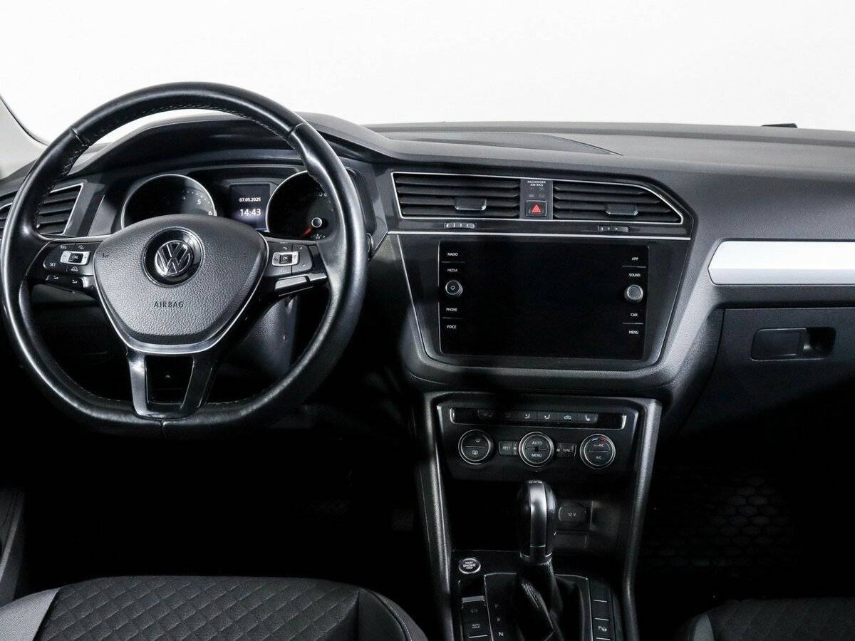 Б/У Фольксваген Тигуан 2017 года. Фото: #8