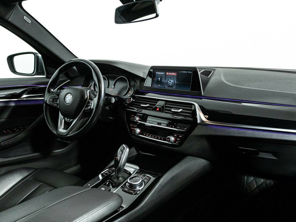 Б/У БМВ 5 серии 2017 года. Фото: #8