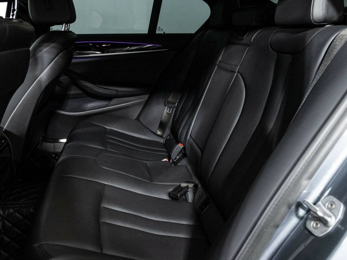 Б/У БМВ 5 серии 2017 года. Фото: #9