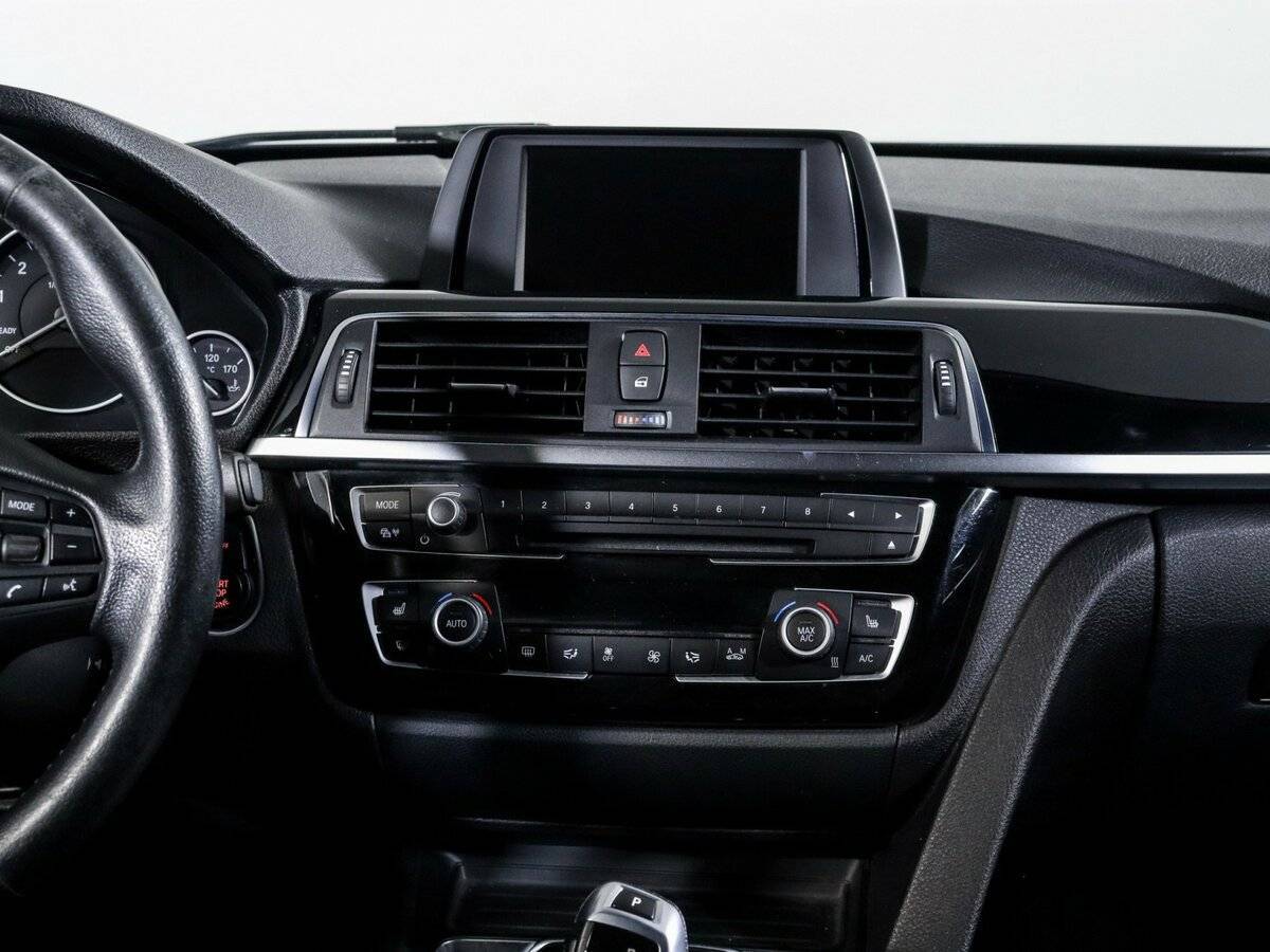 Б/У БМВ 3 серии 2016 года. Фото: #12