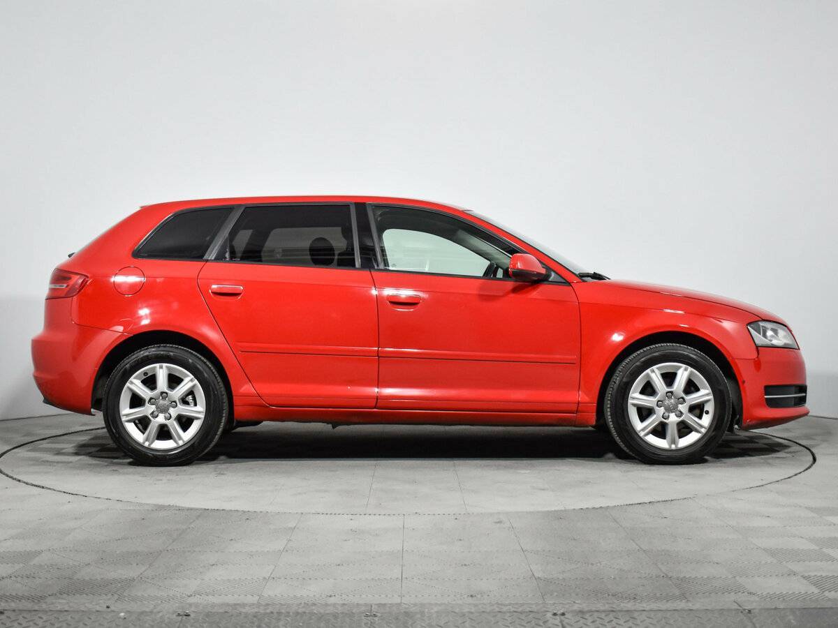 Б/У Ауди А3 2012 года. Фото: #3