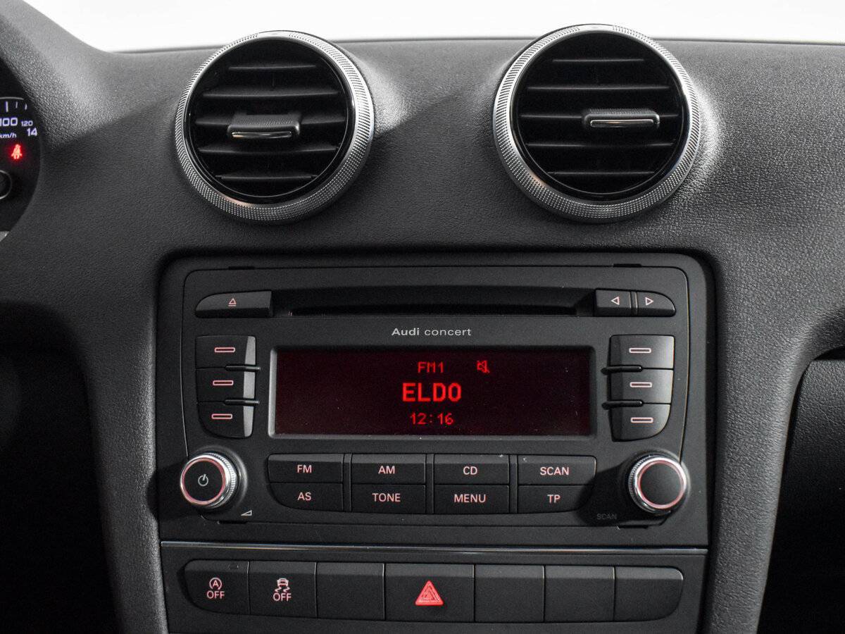 Б/У Ауди А3 2012 года. Фото: #16