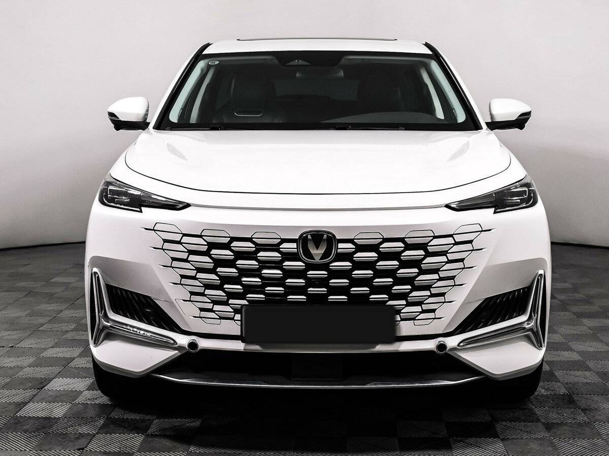 Б/У Чанган УНИ-К 2023 года. Фото: #1