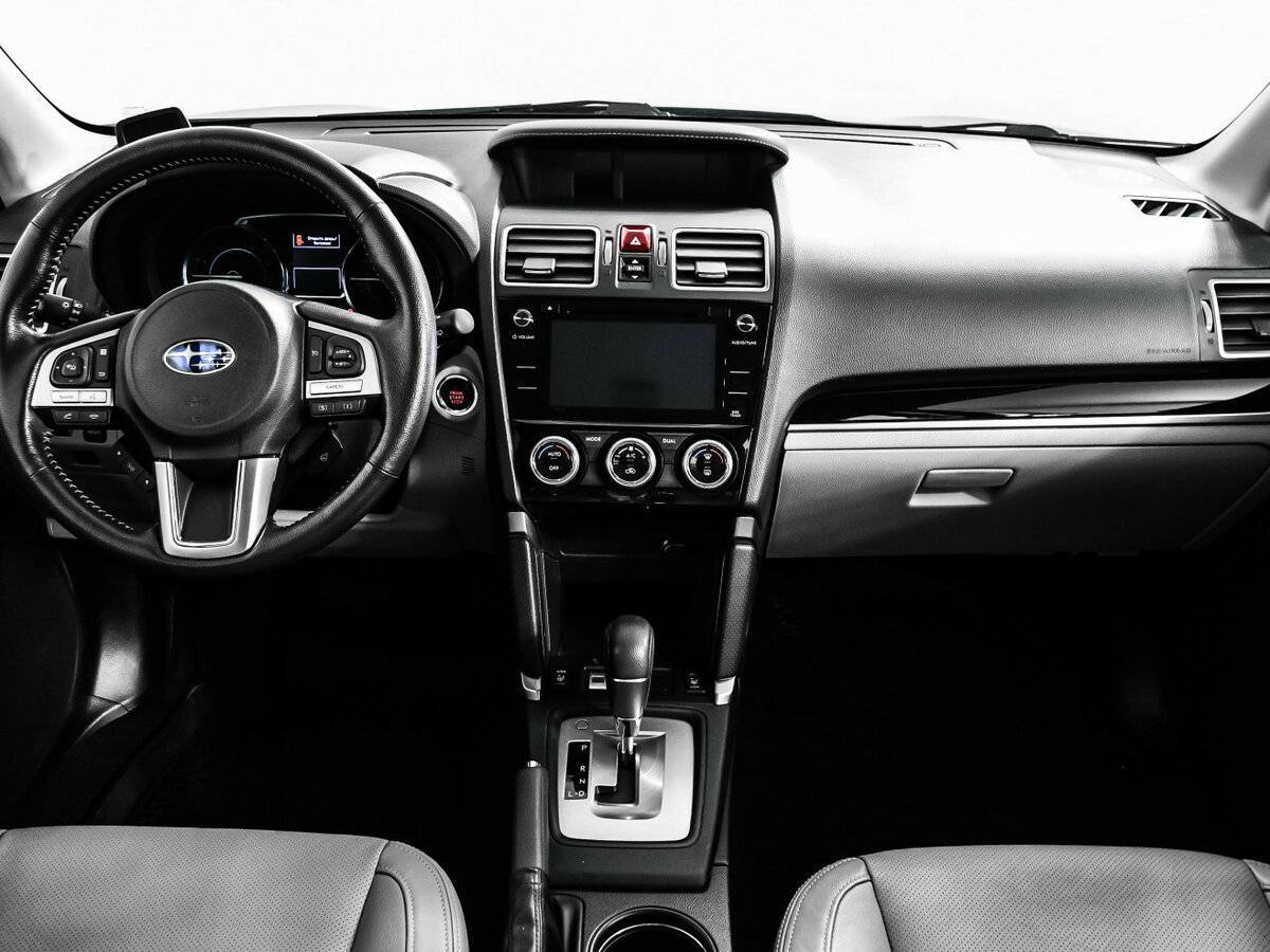 Б/У Субару Форестер 2017 года. Фото: #10