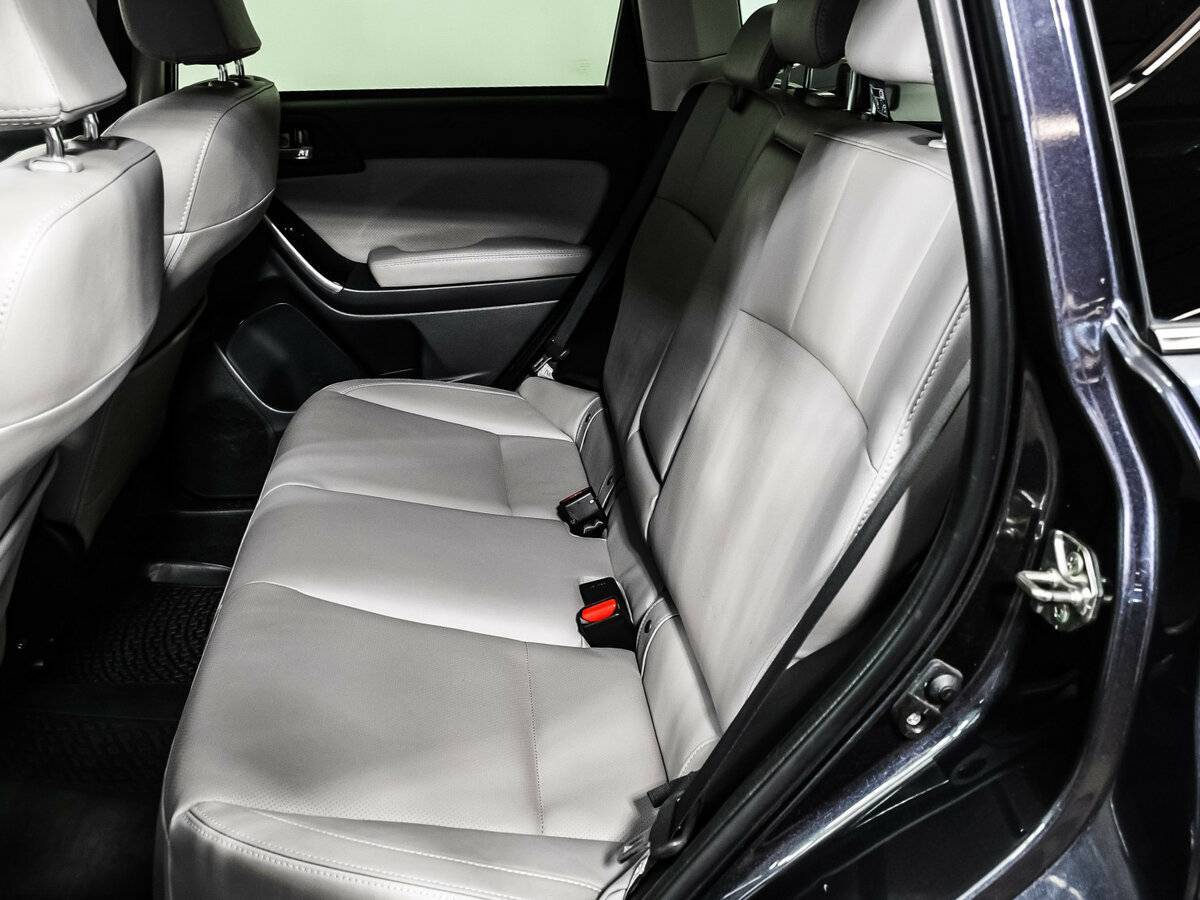 Б/У Субару Форестер 2017 года. Фото: #12