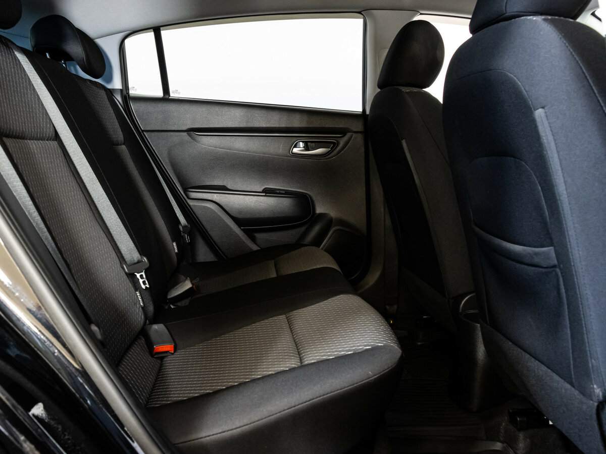 Б/У Киа Рио 2018 года. Фото: #12