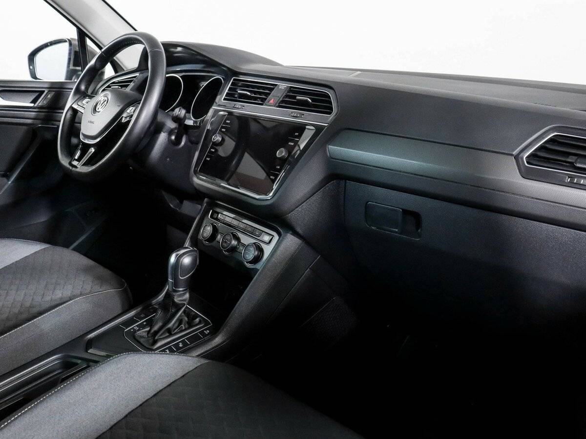 Б/У Фольксваген Тигуан 2018 года. Фото: #5