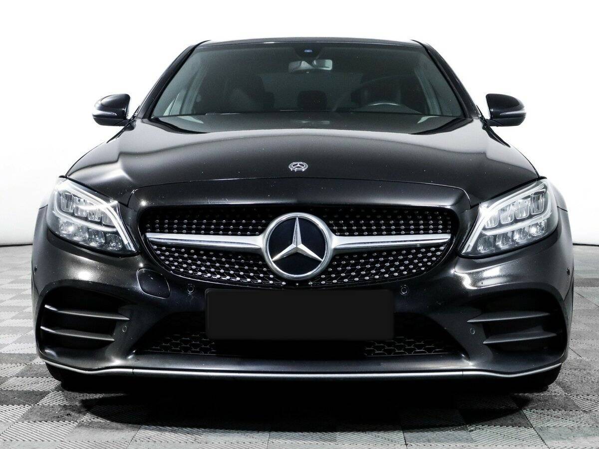 Б/У Мерседес-Бенц Ц-Класс 2018 года. Фото: #1