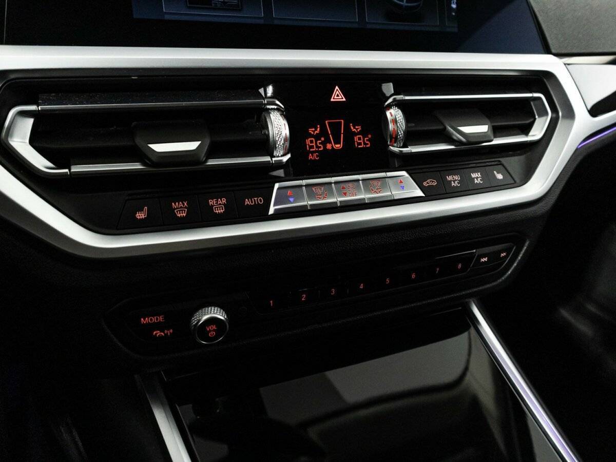 Б/У БМВ 3 серии 2019 года. Фото: #19