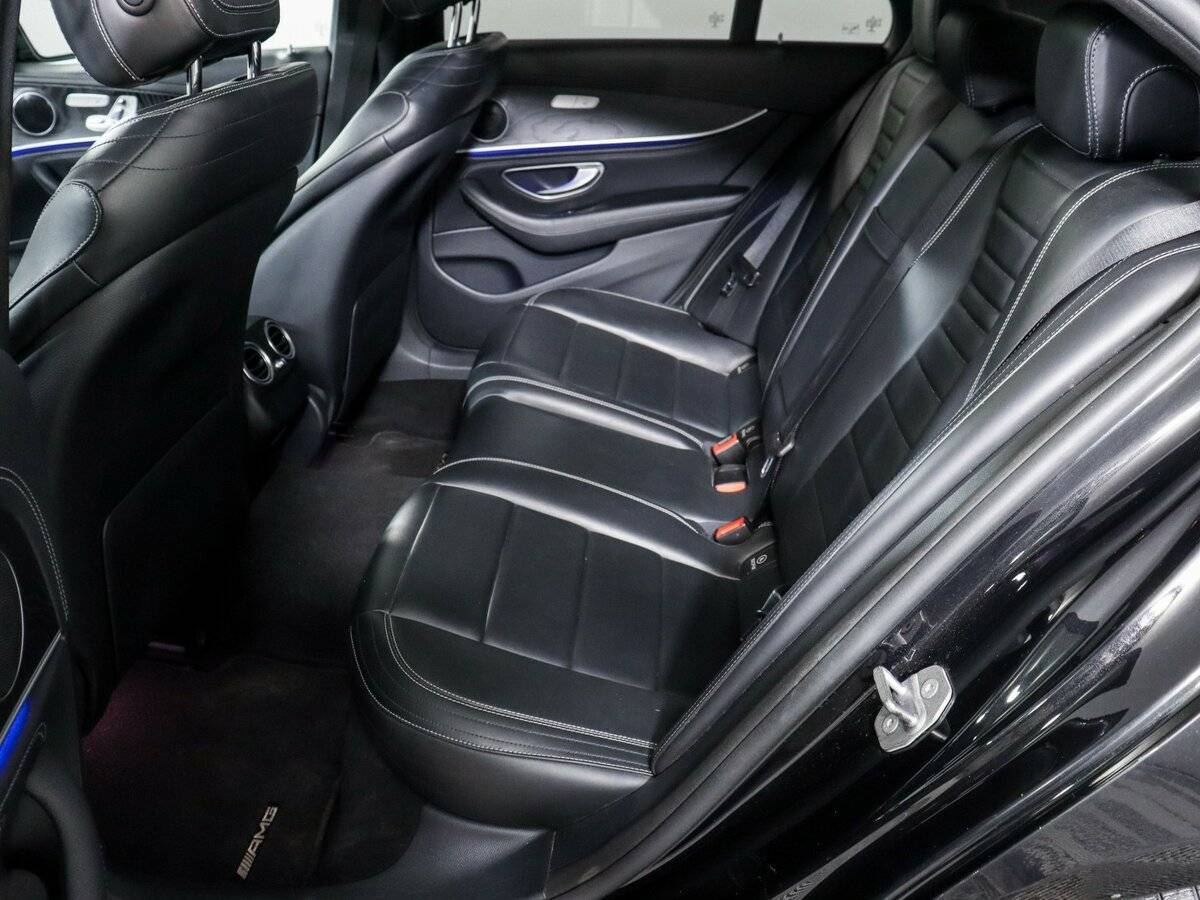 Б/У Мерседес-Бенц Е-Класс 2016 года. Фото: #6