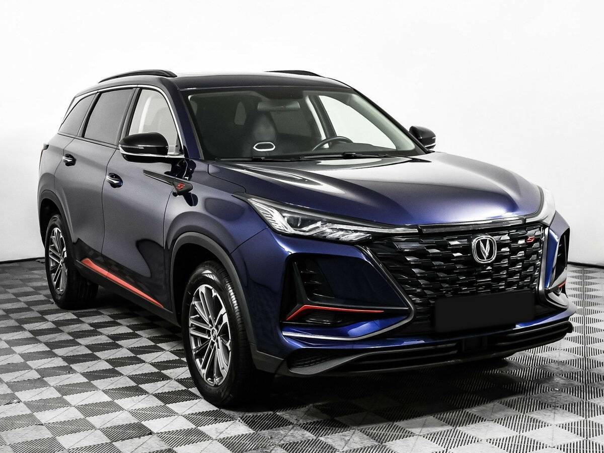 Б/У Чанган CS75 Plus 2023 года. Фото: #2