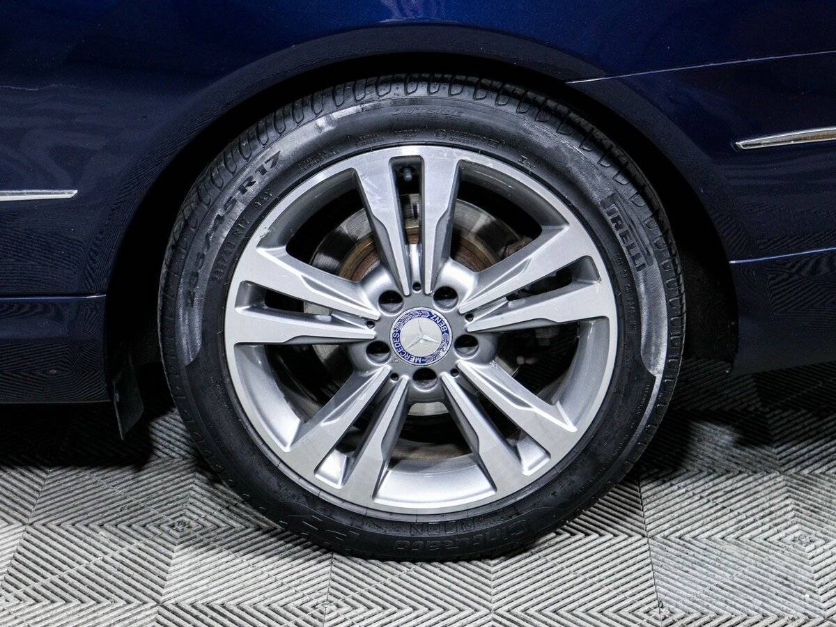 Б/У Мерседес-Бенц Е-Класс 2014 года. Фото: #10