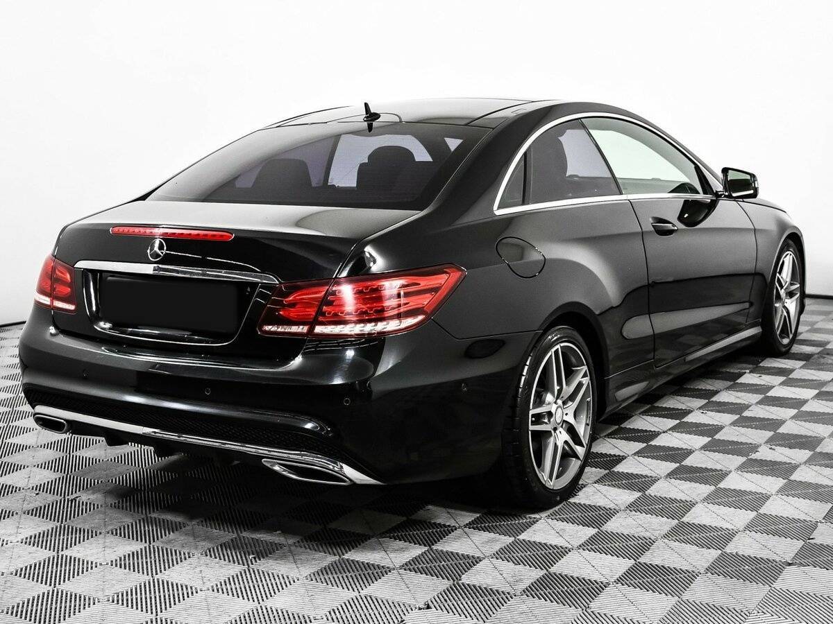 Б/У Мерседес-Бенц Е-Класс 2013 года. Фото: #4