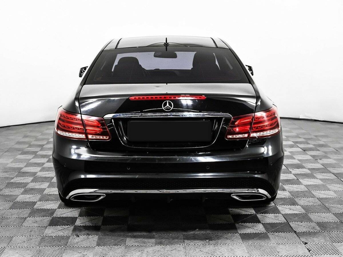 Б/У Мерседес-Бенц Е-Класс 2013 года. Фото: #5