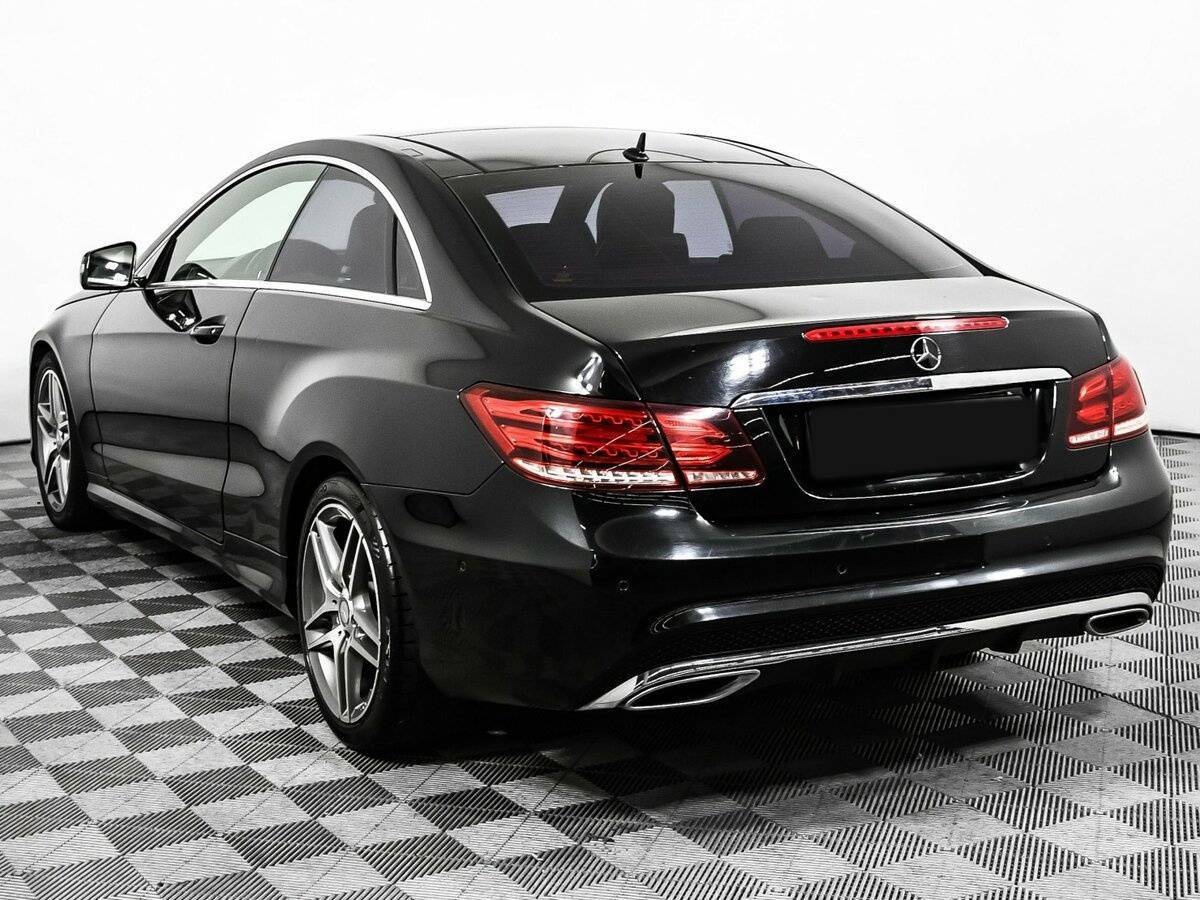 Б/У Мерседес-Бенц Е-Класс 2013 года. Фото: #6