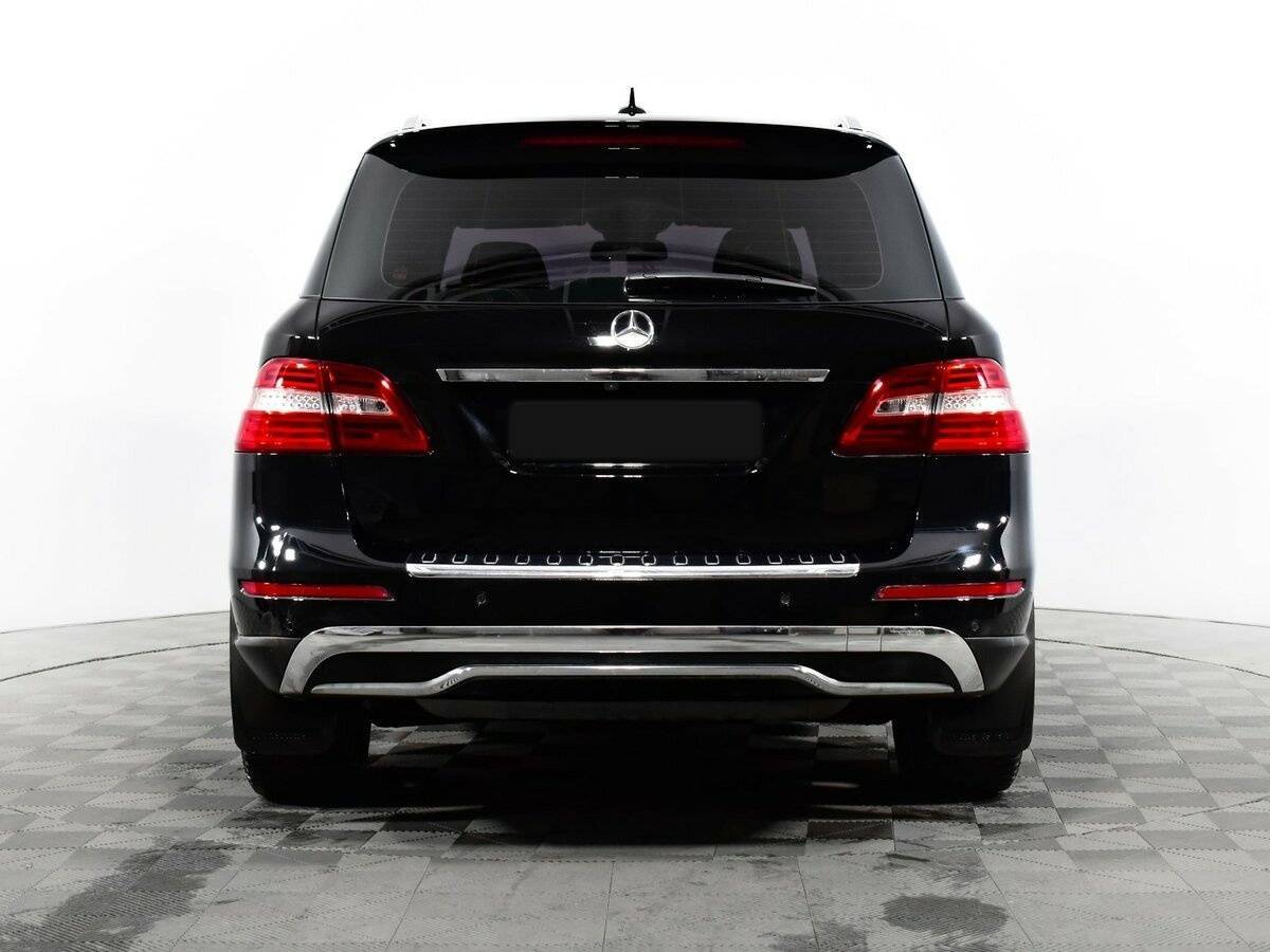 Б/У Мерседес-Бенц М-Класс 2013 года. Фото: #5