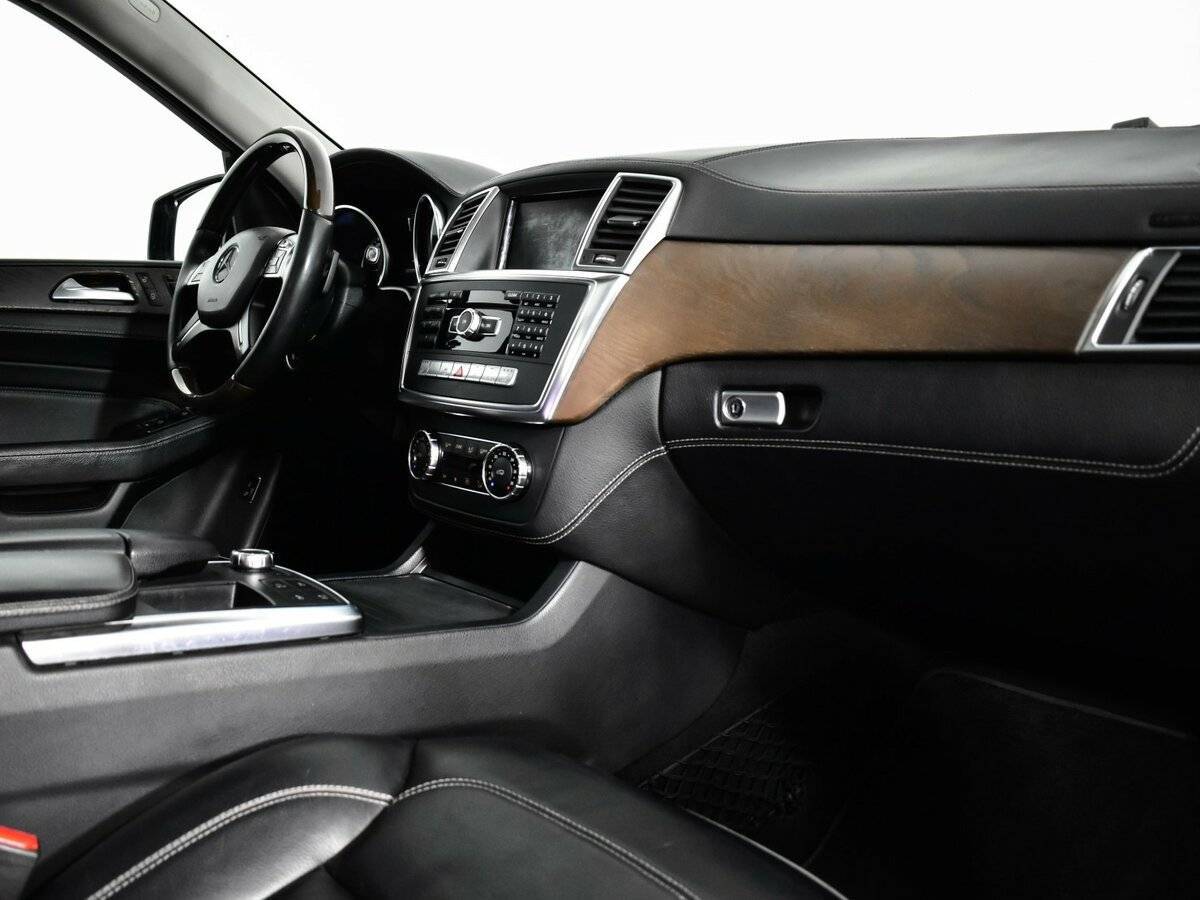 Б/У Мерседес-Бенц М-Класс 2013 года. Фото: #8