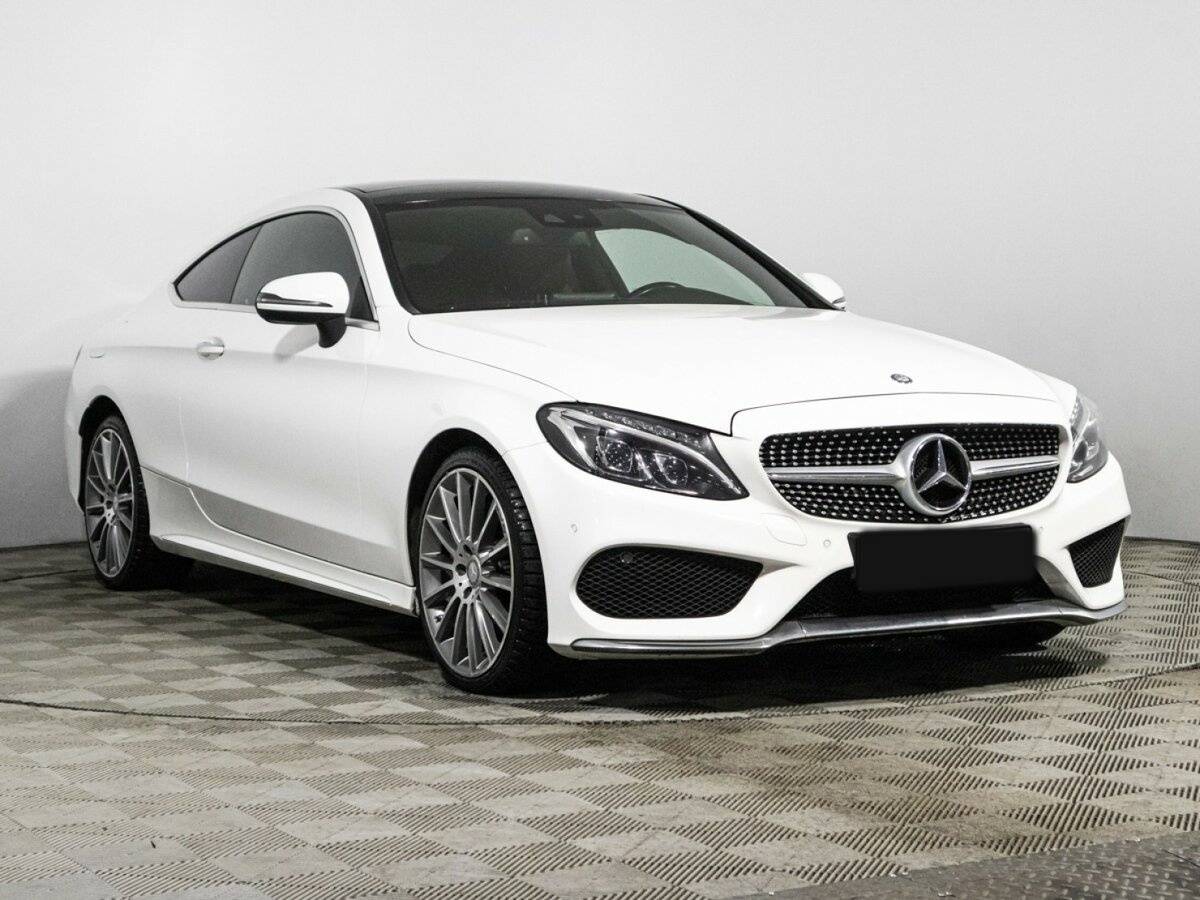 Б/У Мерседес-Бенц Ц-Класс 2016 года. Фото: #2