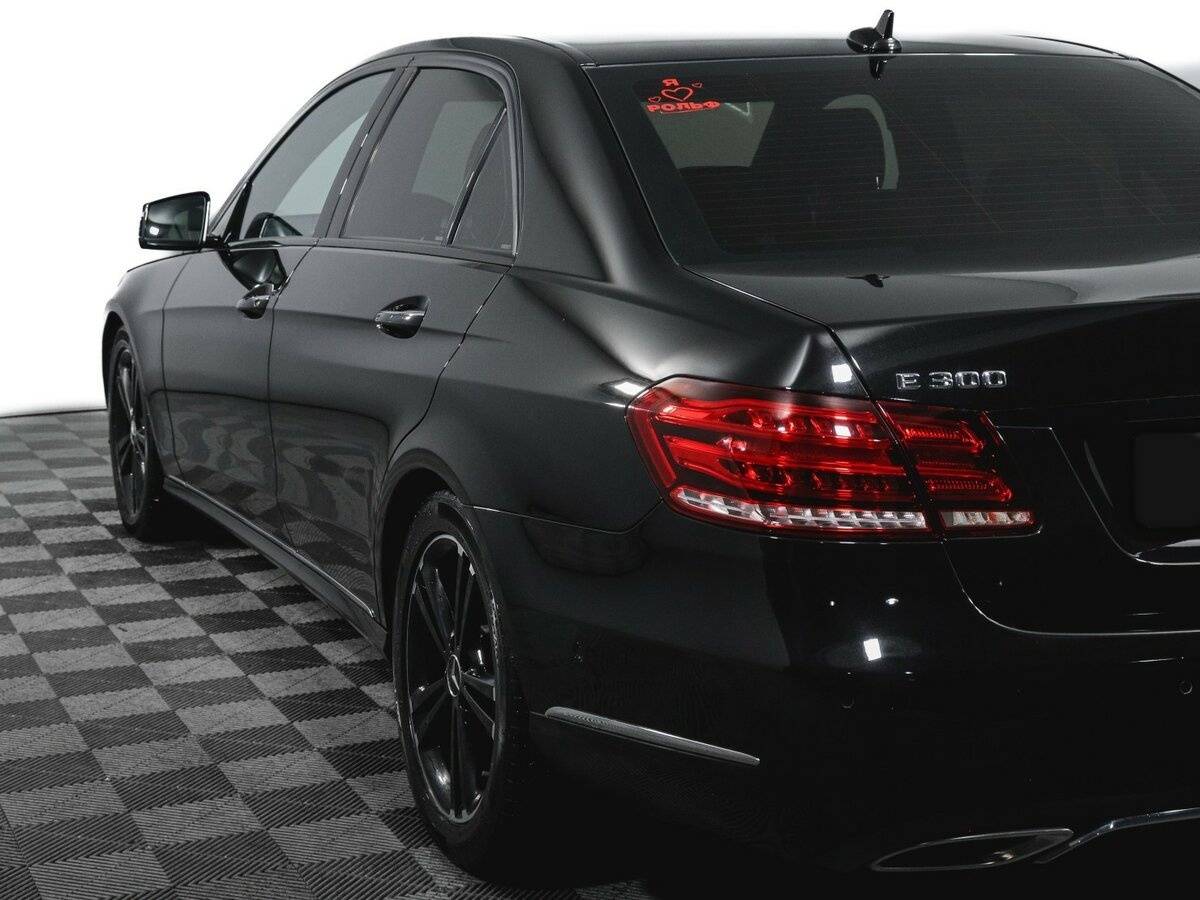 Б/У Мерседес-Бенц Е-Класс 2014 года. Фото: #19