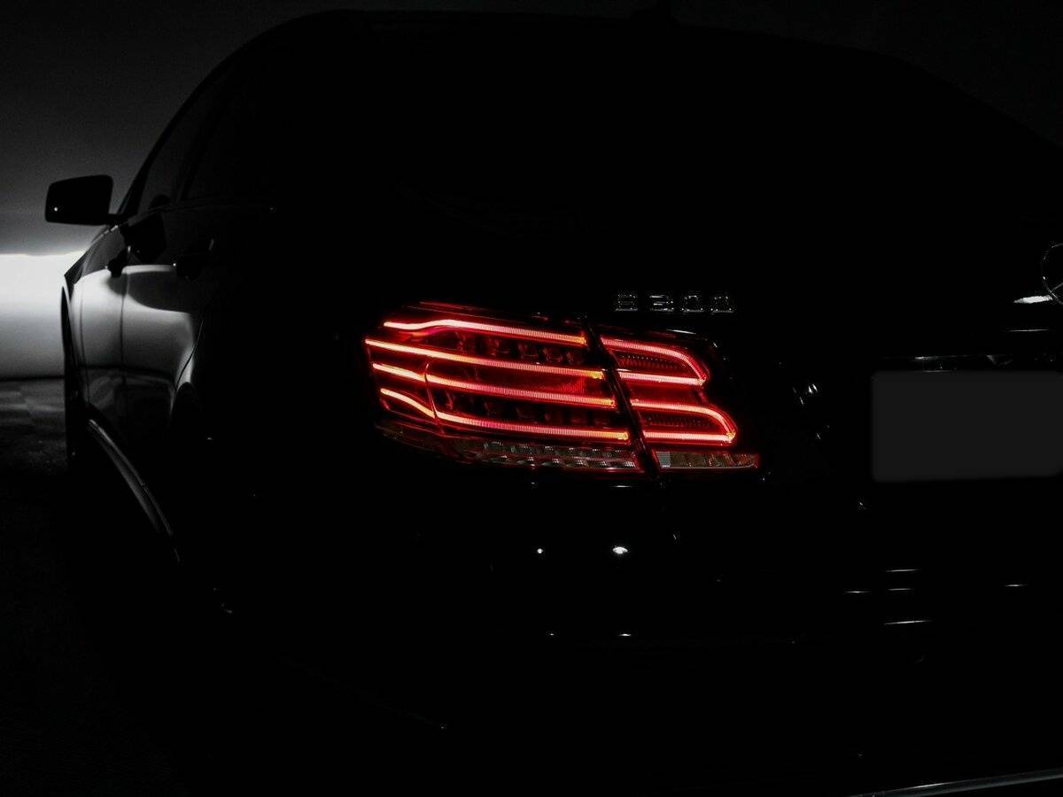 Б/У Мерседес-Бенц Е-Класс 2014 года. Фото: #23