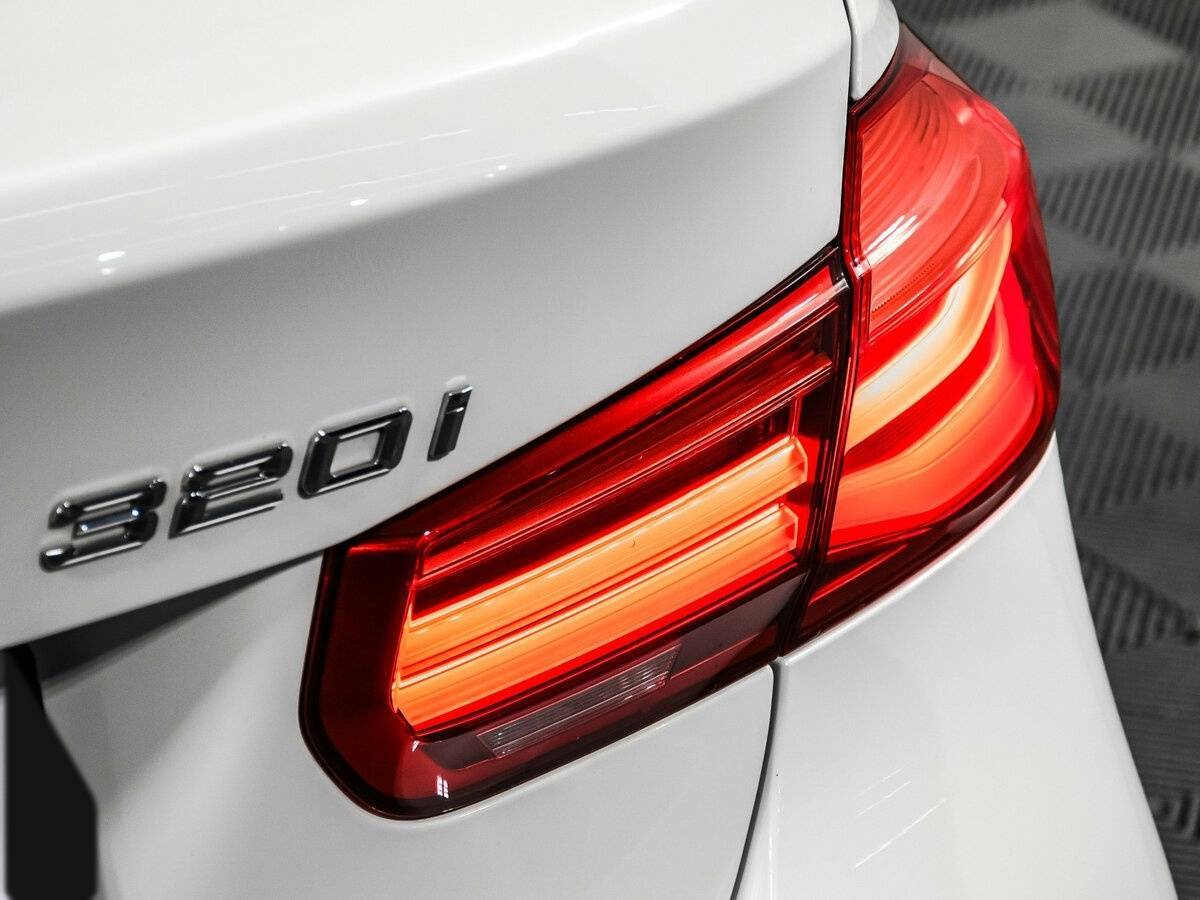 Б/У БМВ 3 серии 2018 года. Фото: #15