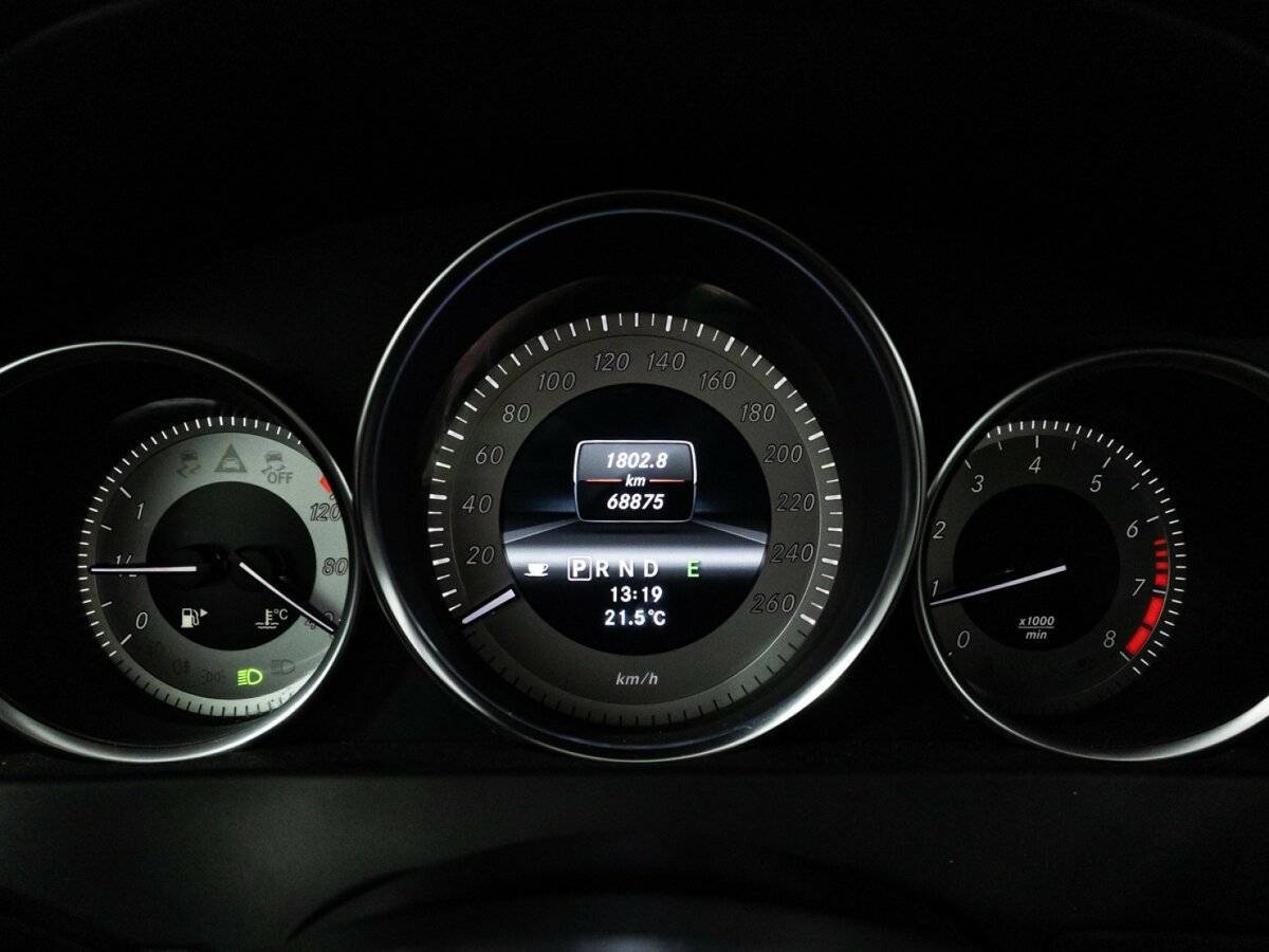 Б/У Мерседес-Бенц Ц-Класс 2012 года. Фото: #11