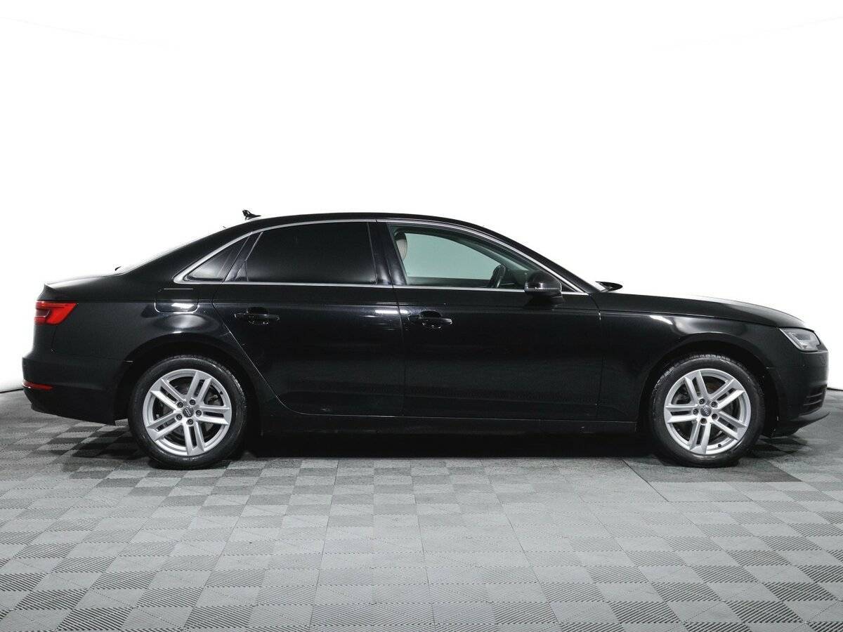 Б/У Ауди А4 2017 года. Фото: #3