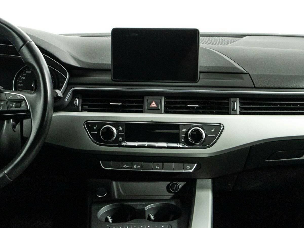 Б/У Ауди А4 2019 года. Фото: #13