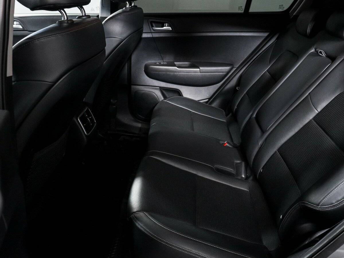 Б/У Киа Спортейдж 2019 года. Фото: #8