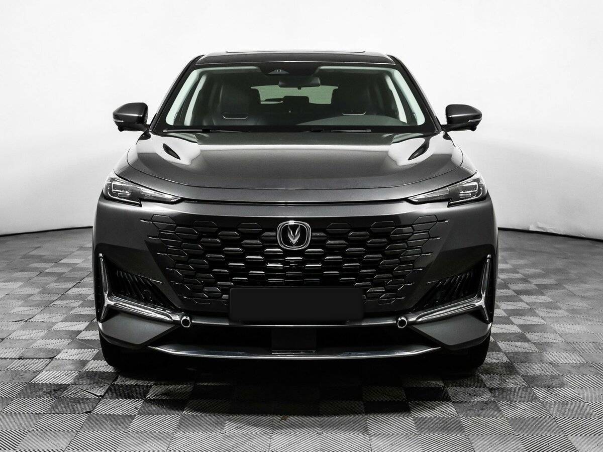 Б/У Чанган УНИ-К 2023 года. Фото: #1