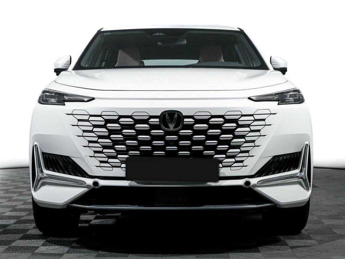 Б/У Чанган УНИ-К 2023 года. Фото: #1