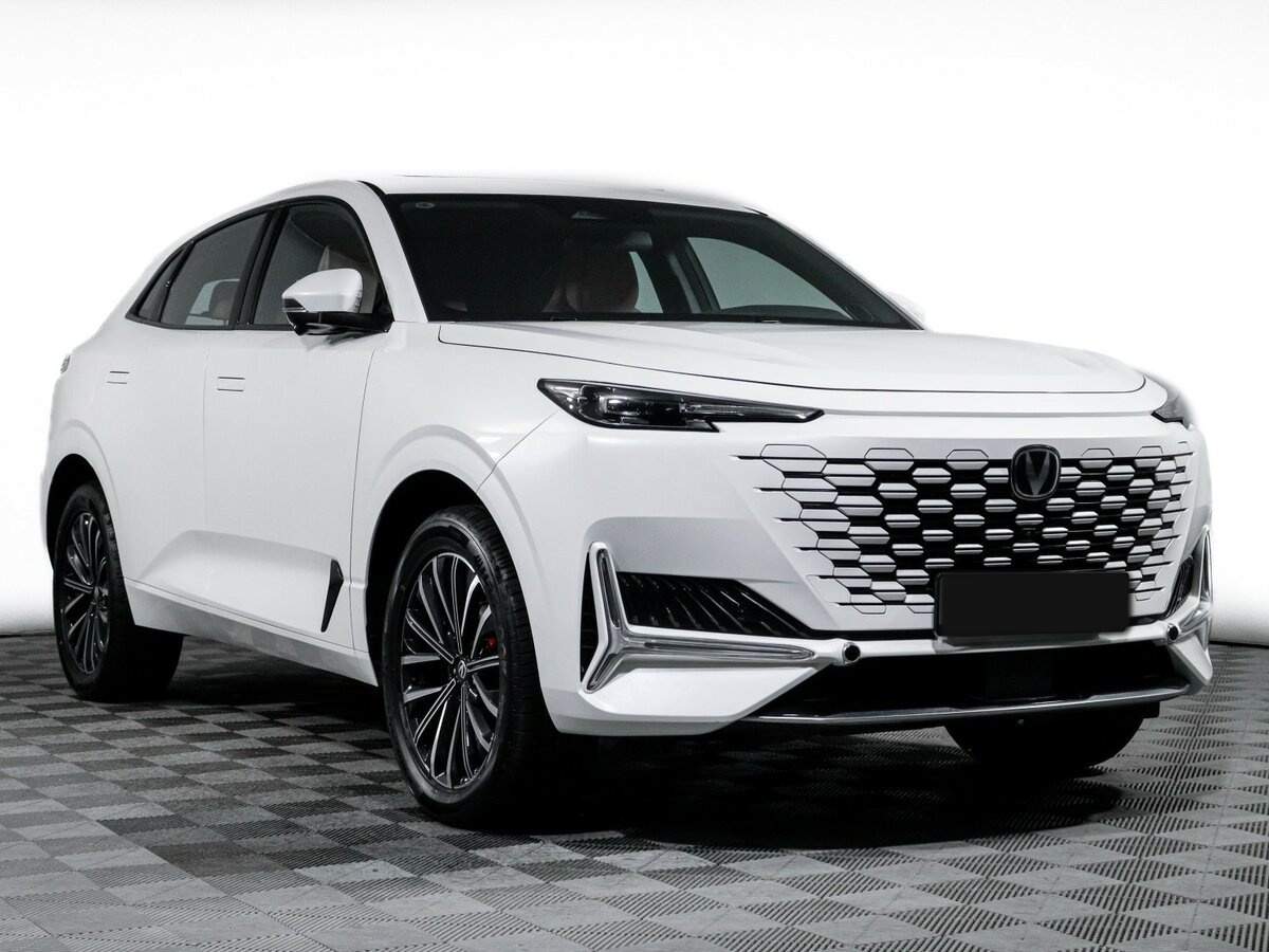 Б/У Чанган УНИ-К 2023 года. Фото: #2