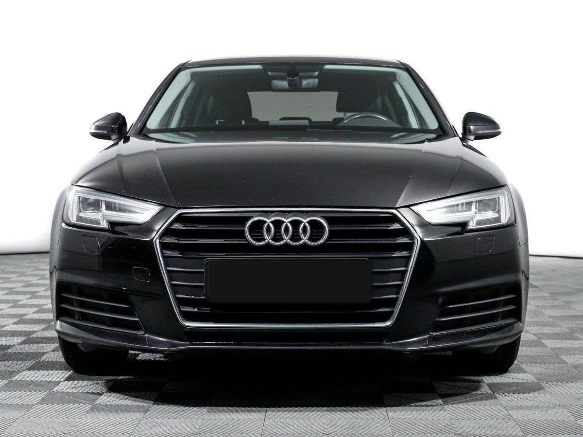 Б/У Ауди А4 2017 года. Фото: #1