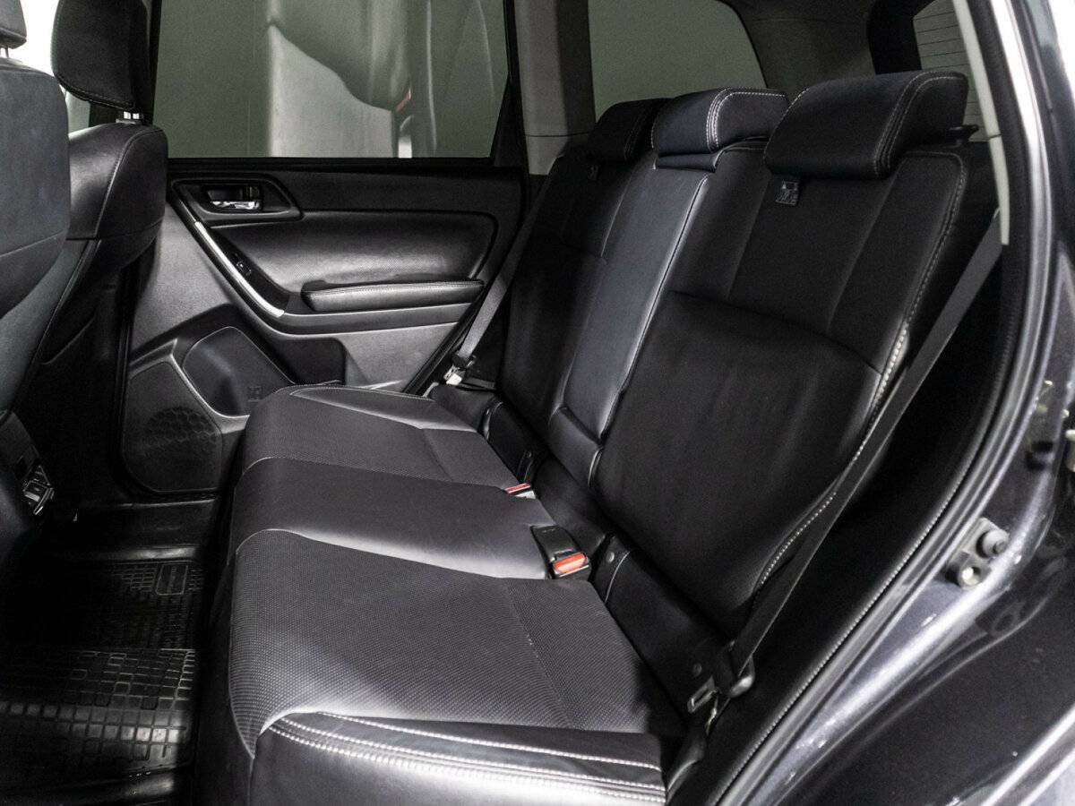 Б/У Субару Форестер 2018 года. Фото: #9