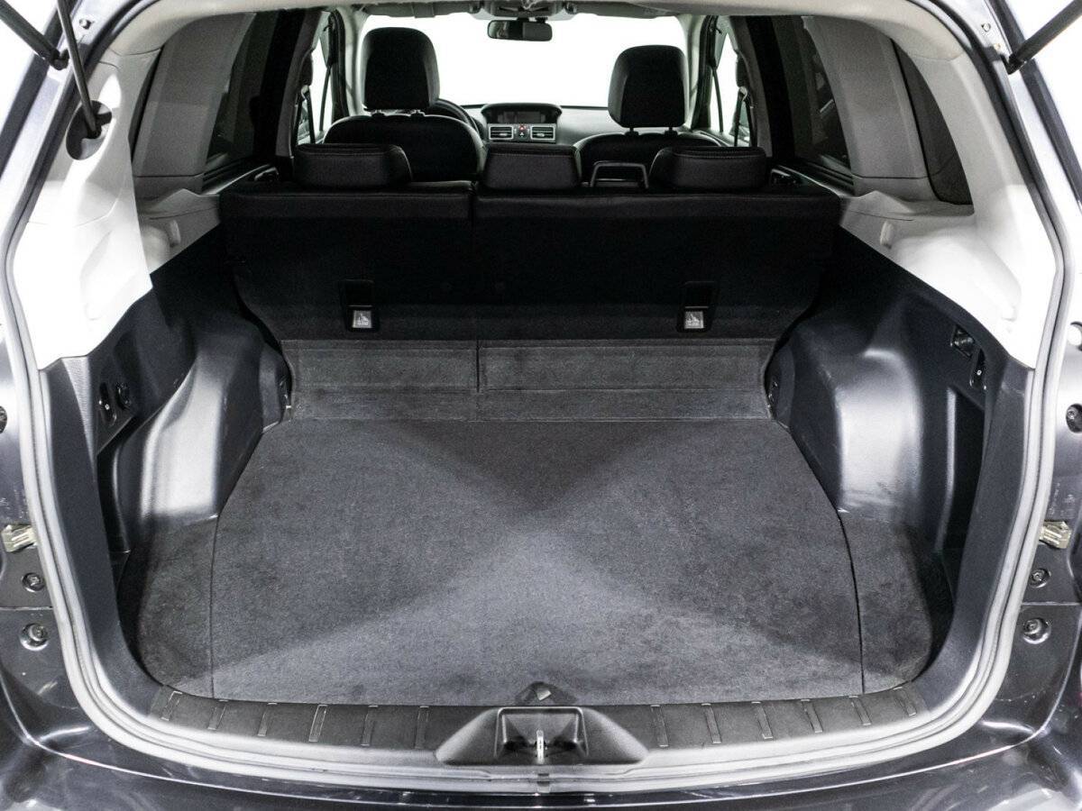 Б/У Субару Форестер 2018 года. Фото: #22