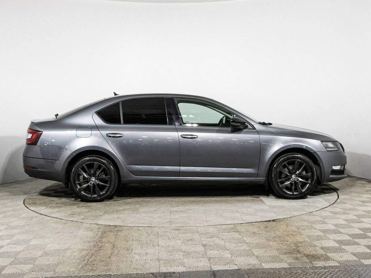 Б/У Шкода Октавия 2020 года. Фото: #3