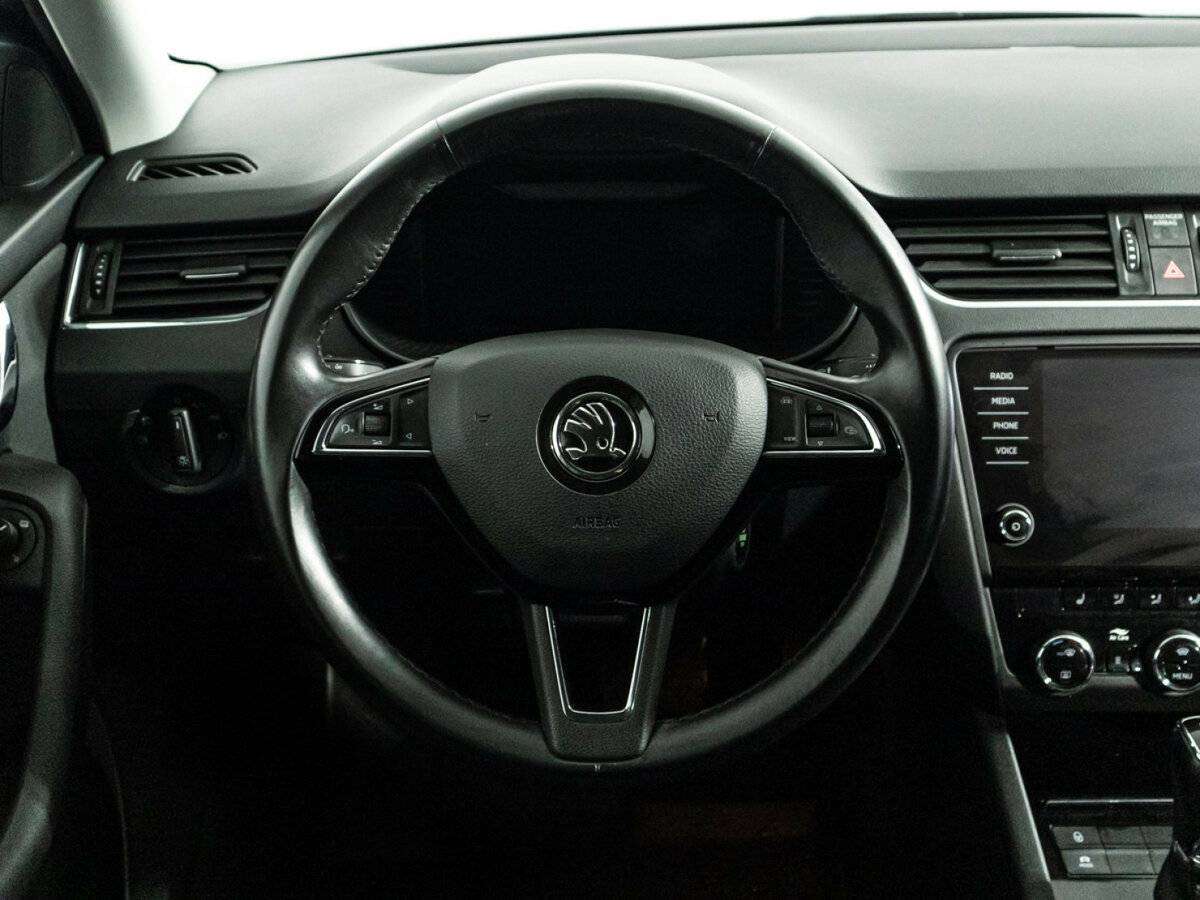 Б/У Шкода Октавия 2020 года. Фото: #17