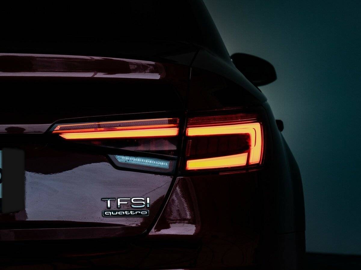 Б/У Ауди А4 2017 года. Фото: #9